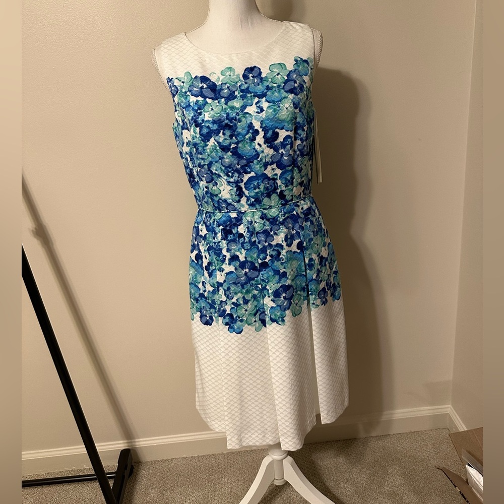 Classic Tahari Dress